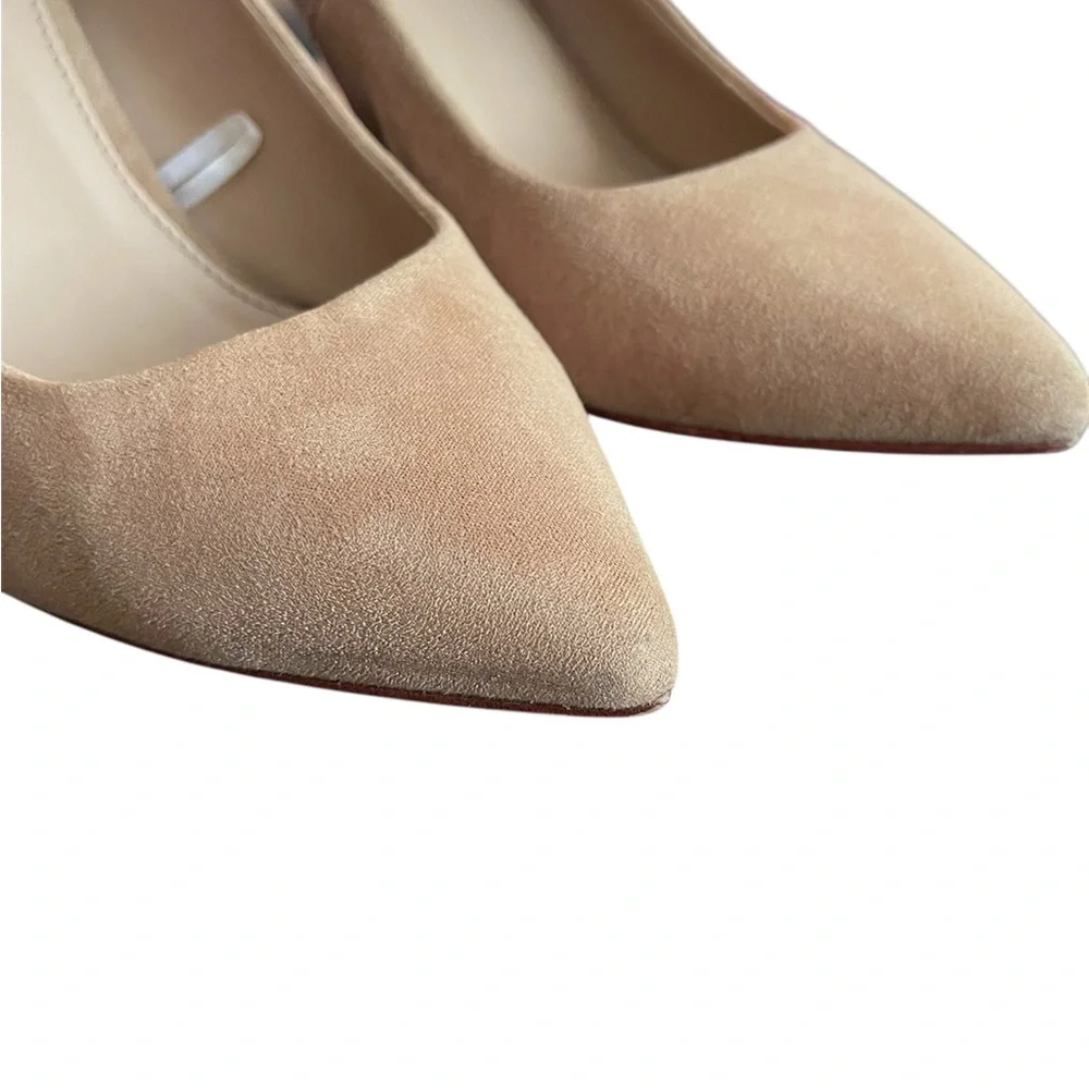 A New Day Tan Heels with Pointed Toe - Picture 8 of 8